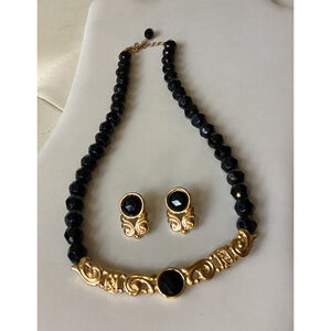 Faceted Black Beaded Bib Necklace & Earrings W/Gold Tone Curved Bar Vintage 20”